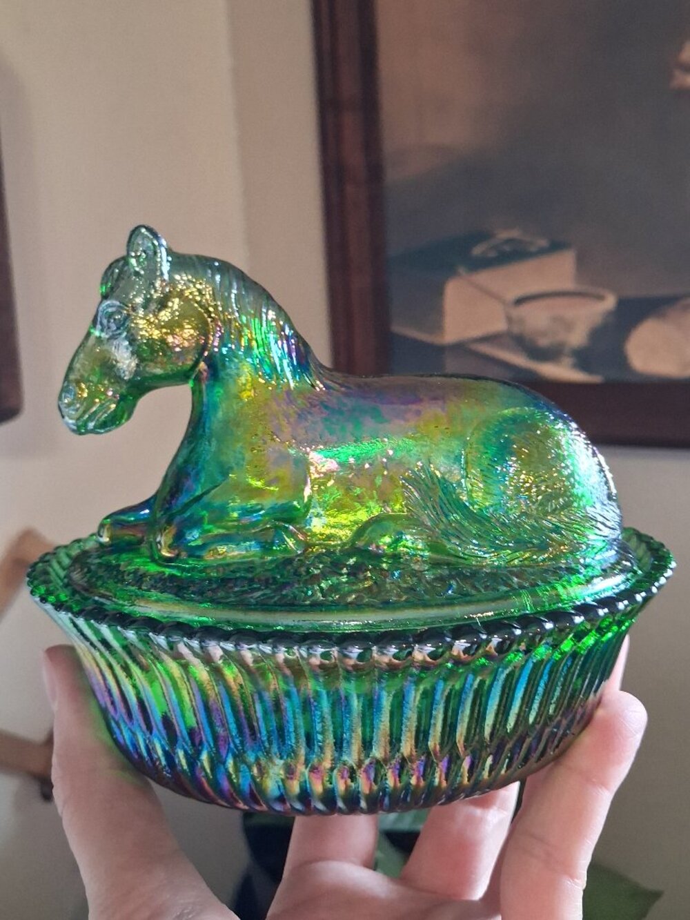 Rosso carnival green horse on nest